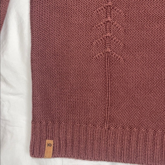 Tentree | Organic Cotton Knit Sweater - Picture 2 of 7